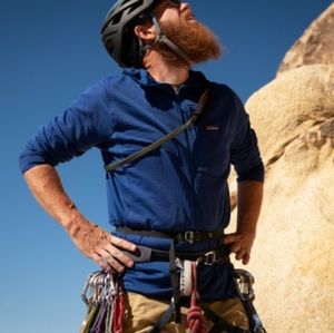 Patagonia men's R1 fleece hoodie, XL, navy